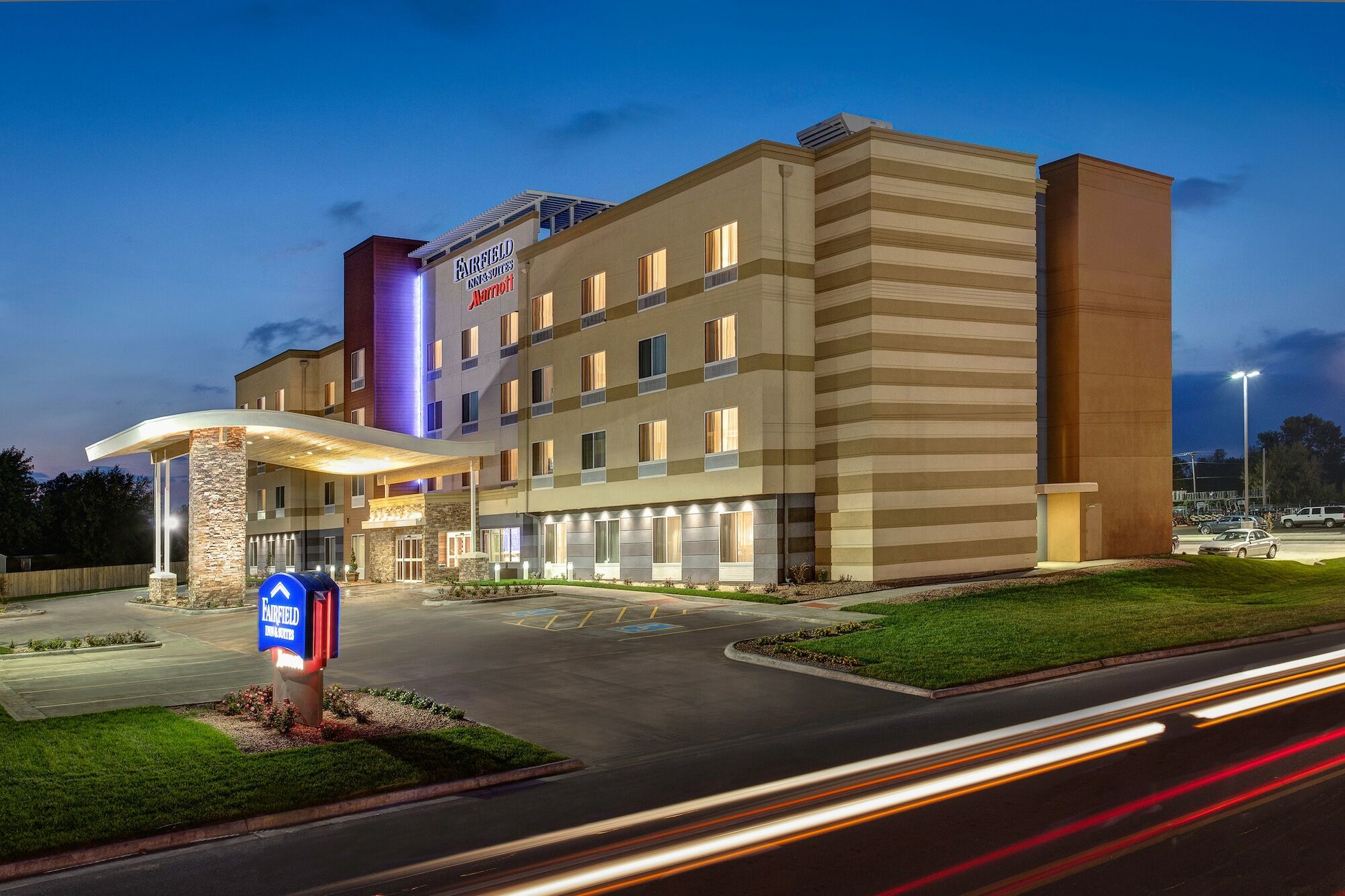 Fairfield Inn & Suites By Marriott Tampa Wesley Chapel Exterior photo